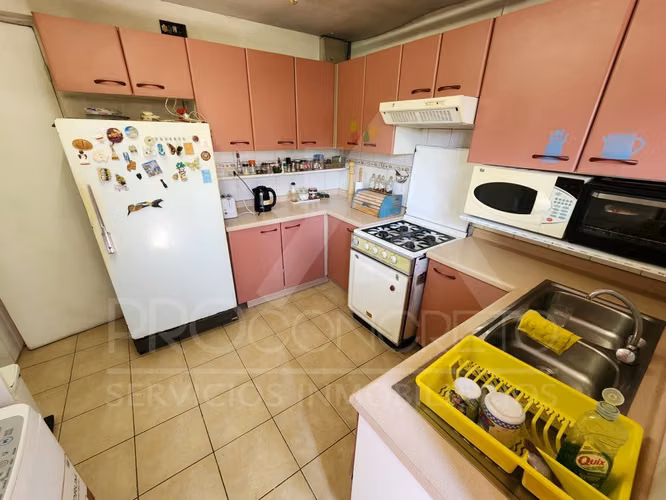 Casa en venta en La Reina con amplio terreno, oportunidad de inversión