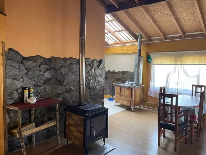 CASA EN VENTA - 918,4 mts2.- PERQUENCO