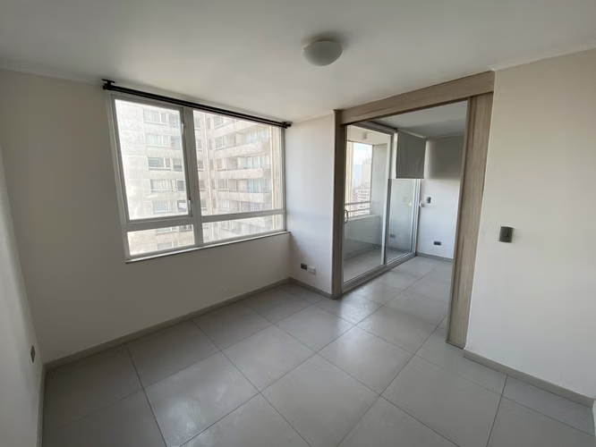 OPORTUNIDAD INVERSIONISTA 1 DORM 2 BODEGAS COD. 2113 - Imagen 5