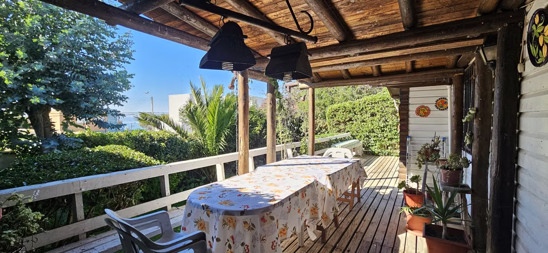 CASA EN CONCÓN 320MT TERRENO, 154MT CONSTRUIDOS. 3 DORM, 4 BAÑOS, ESTACIONAMIENTOS