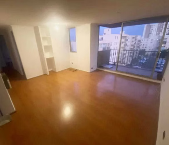 Vendo amplio Depto. en Condominio la Floresta (143850)
