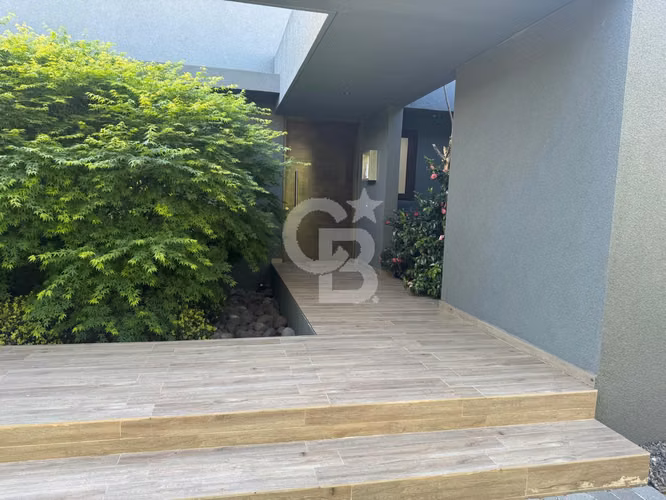 Espectacular casa en venta en Las Brisas de Santo Domingo