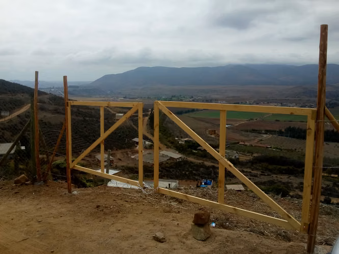 Terreno de 5200 m2 sector Altovalsol. Fundo Loreto.