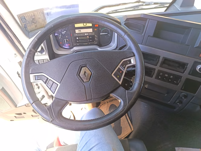 TRACTO CAMION RENAULT  T 380 AÑO 2017