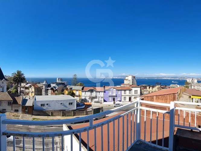 Inversión: Casa Principal y Departamento Independiente