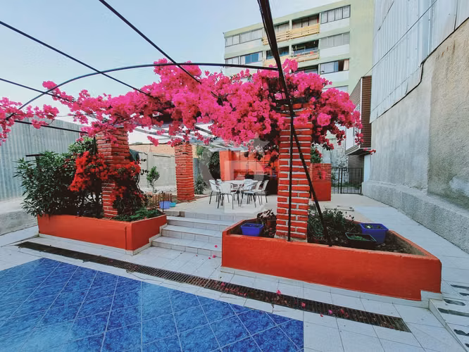 Inversión: Casa Principal y Departamento Independiente