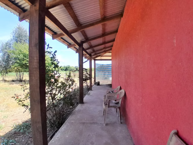Parcela 6800m², con casa, 3 dorm. 1 baño