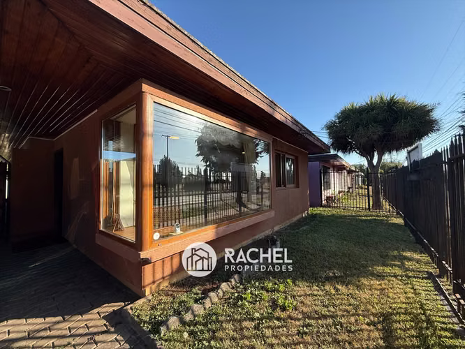 SE VENDE COMODA CASA AMPLIADA DE 1 PISO CON AISLACION TERMICA- Villa Parque San Sebastián