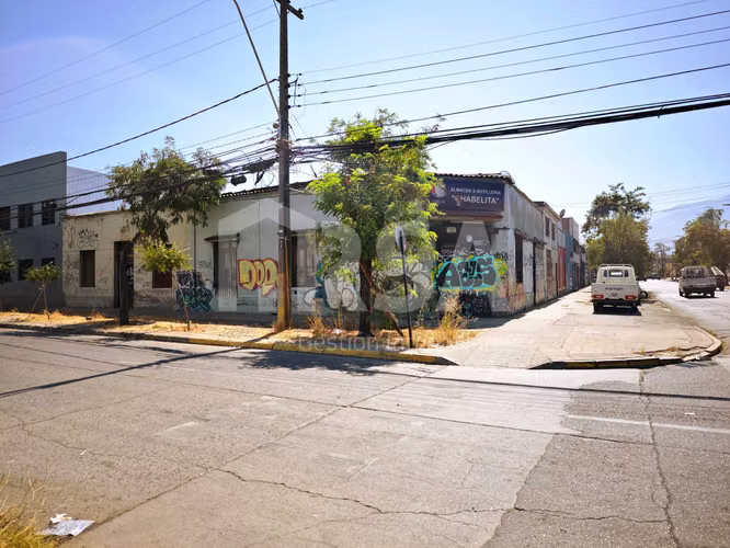 DOS LOCALES ESQUINA, ÑUBLE CON VICTOR MANUEL (144273)