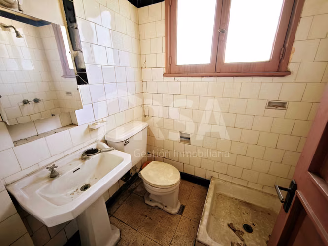 GRAN CASA PARA REMODELAR, CALLE CANO Y APONTE (144275)