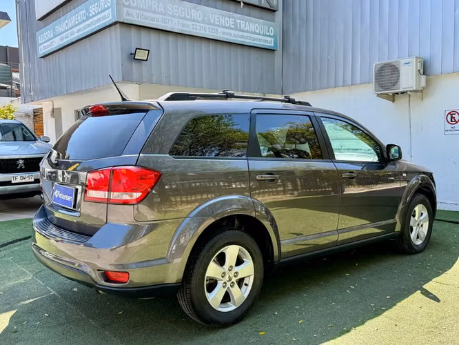 DODGE JOURNEY SE 2.4L AT - 2018 | 3561 - Imagen 3
