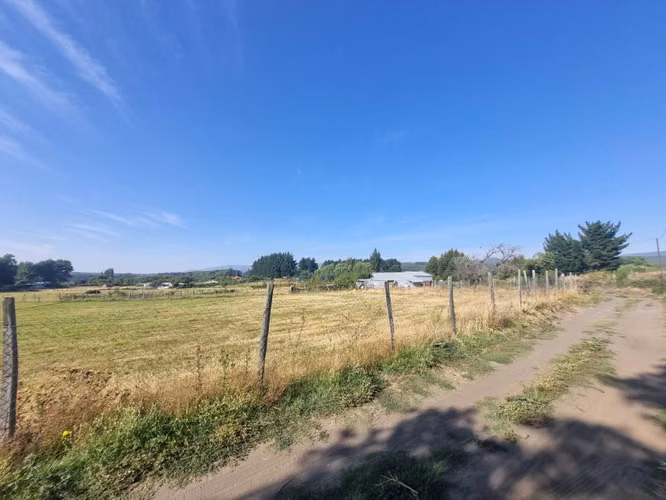 Vende parcela de 1,4 há en Negrete.