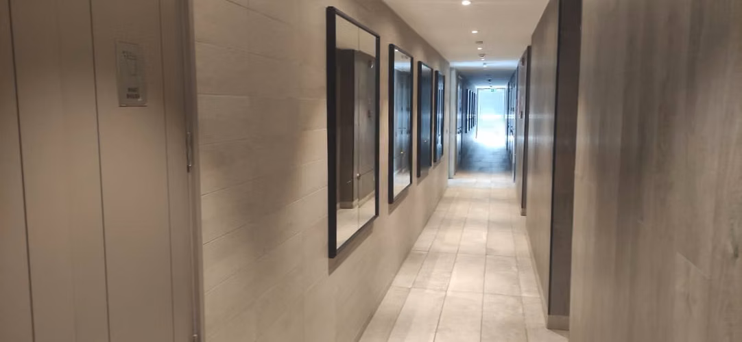 VENDO DEPTO. SEMI NUEVO - ESTILO MARIPOSA EN ÑUÑOA   UF 5.200 |  a media cuadra del Metro Irarrázaval