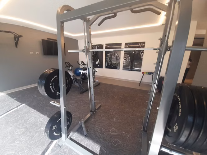 VENDO DEPTO. SEMI NUEVO - ESTILO MARIPOSA EN ÑUÑOA   UF 5.200 |  a media cuadra del Metro Irarrázaval