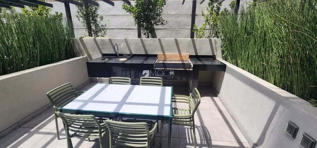 AMPLIO Y MODERNO  DEPTO. EN VENTA. SEMI NUEVO  UF 2.890 A MEDIA CUADRA DE METRO  BELLAVISTA BARRIO RESIDENCIAL AÑO 2024