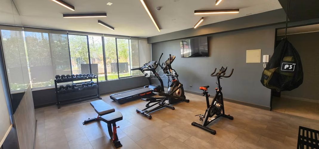 AMPLIO Y MODERNO  DEPTO. EN VENTA. SEMI NUEVO  UF 2.890 A MEDIA CUADRA DE METRO  BELLAVISTA BARRIO RESIDENCIAL AÑO 2024