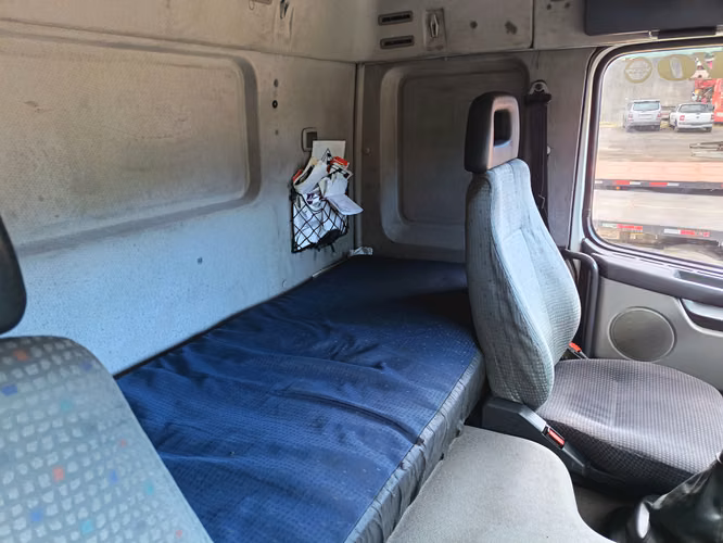 VOLVO FM 12 AÑO 2007 Y SEMIREMOLQUE