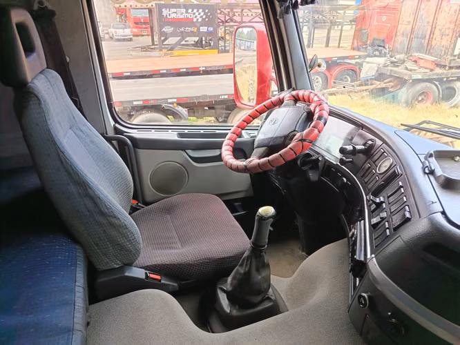VOLVO FM 12 AÑO 2007 Y SEMIREMOLQUE