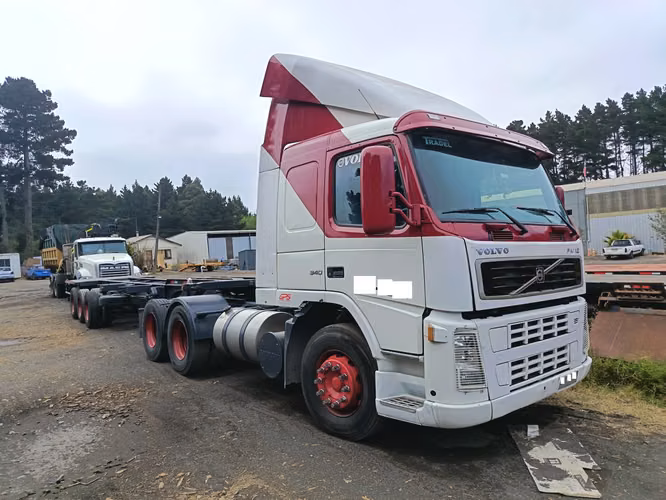 VOLVO FM 12 AÑO 2007 Y SEMIREMOLQUE