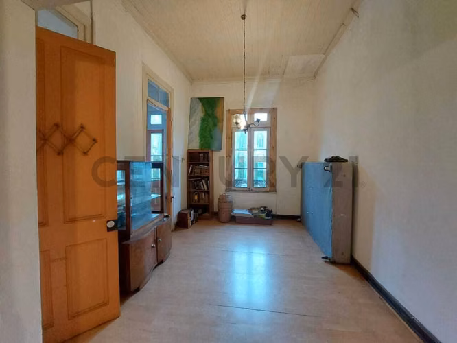Casa colonial ubicada en el plan de Valparaiso
