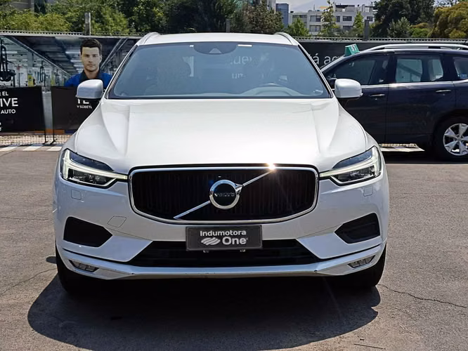 VOLVO XC60 2021