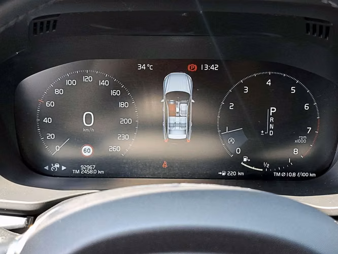 VOLVO XC60 2021
