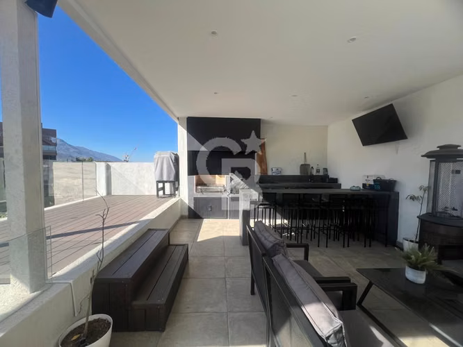 Moderno Duplex con quincho