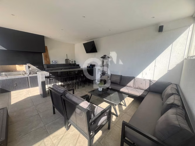Moderno Duplex con quincho