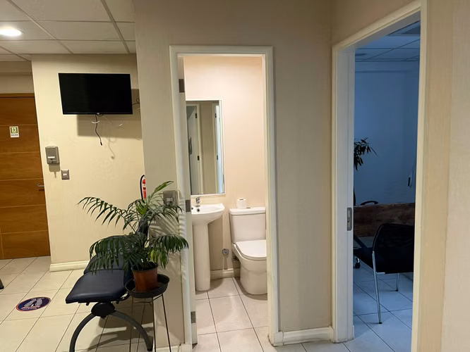 Se vende oficina excelente ubicación, Edificio Plaza Oriente