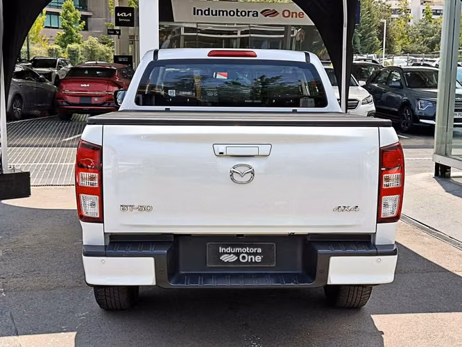 MAZDA BT-50 2024