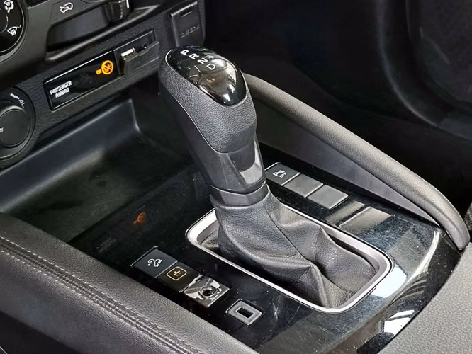MAZDA BT-50 2024
