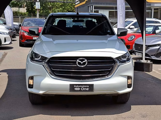 MAZDA BT-50 2024