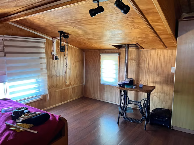 Se vende Casa esquina,  ideal para inversión