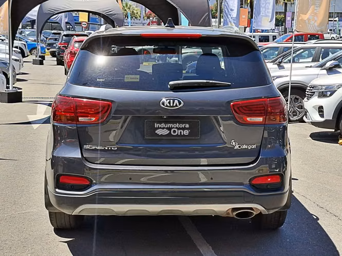 KIA SORENTO 2021