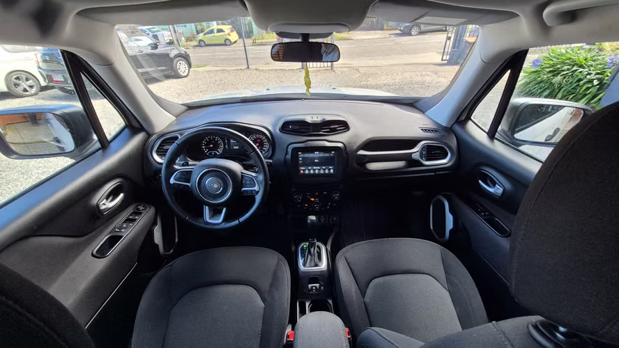JEEP RENEGADE 1.8 AUT 2022 - Imagen 17