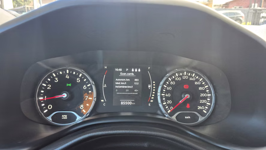 JEEP RENEGADE 1.8 AUT 2022 - Imagen 10
