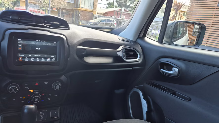 JEEP RENEGADE 1.8 AUT 2022 - Imagen 15