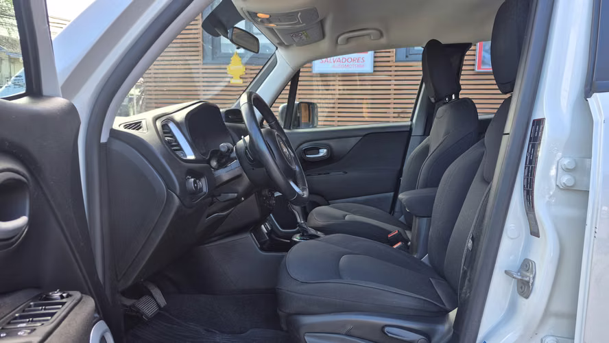 JEEP RENEGADE 1.8 AUT 2022 - Imagen 9