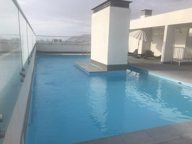 EN  IQUIQUE/ ARRIENDO AMPLIO DEPARTAMENTO  CON GASTOS COMUNES INCLUIDOS