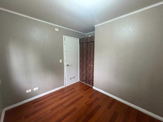 SE VENDE CASA EN VILLA SANTA CAROLINA  (145489)