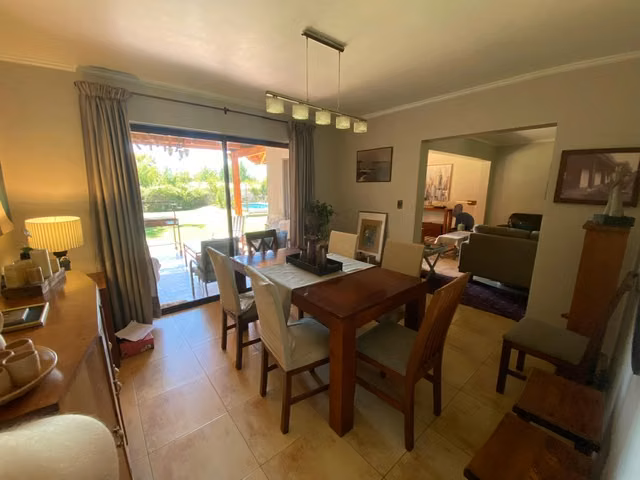 VENDEMOS CASA A MINUTOS CURICO
