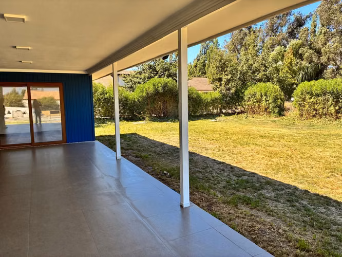 Amplia Casa con Diseño Moderno (144660)