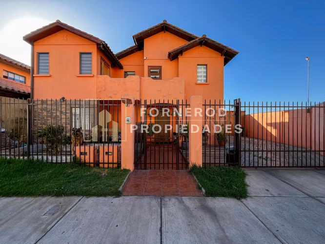 CASA ESQUINA EN VENTA EN SAN JOAQUIN, LA SERENA.