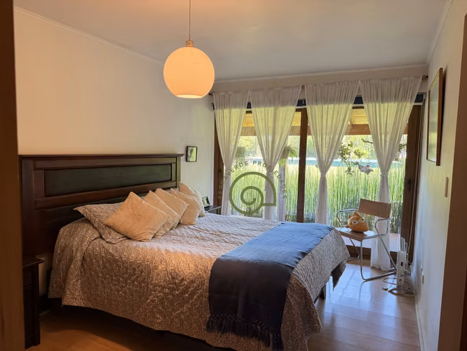 VENTA DE PARCELA CON PISCINA Y HERMOSO JARDÍN - Imagen 12