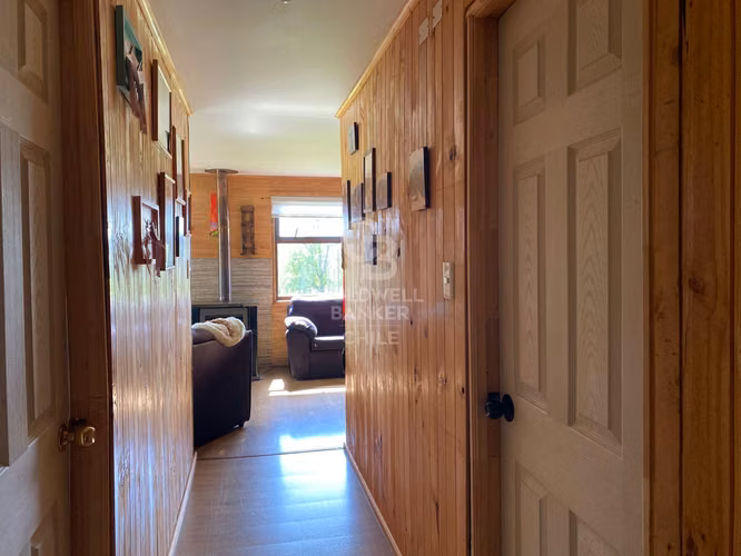Se vende Parcela con 2 Casas