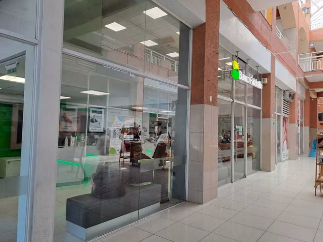 Local Comercial Amplio y Moderno (140013)