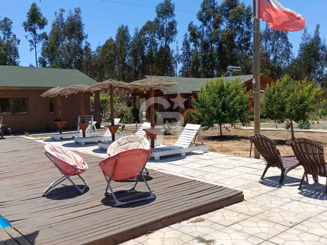 Hermosa Parcela, Casa, Quincho y Piscina