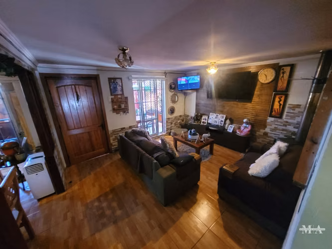 VENTA CASA CON GALPÓN COMERCIAL – LA GRANJA