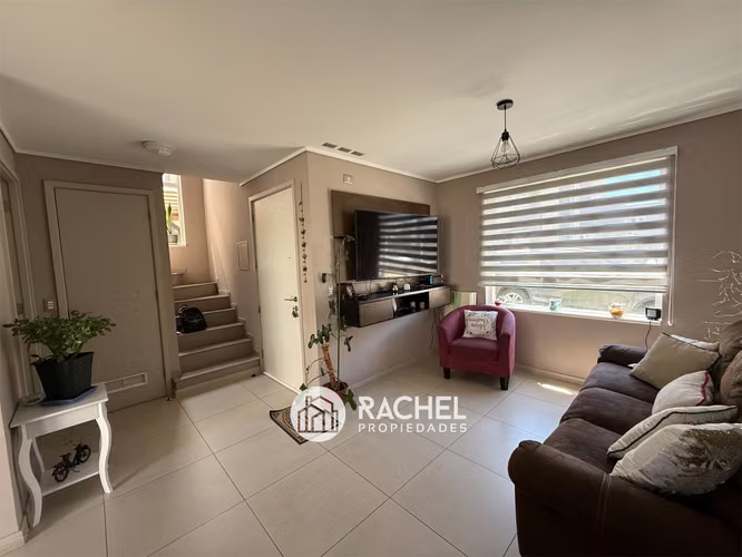 SE VENDE MODERNA CASA MEDITERRÁNEA SEMI NUEVA EN CONDOMINIO - Fundo el Carmen