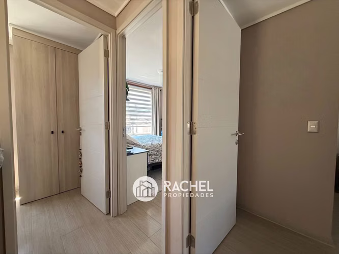 SE VENDE MODERNA CASA MEDITERRÁNEA SEMI NUEVA EN CONDOMINIO - Fundo el Carmen